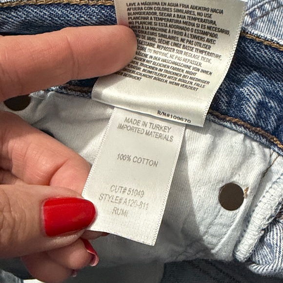 Agolde Rumi Frayed Hem Jean Shorts Button Fly Size 29 - Picture 6 of 10